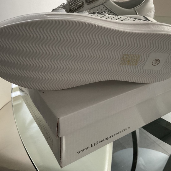 White sneakers $40 - Picture 3 of 5